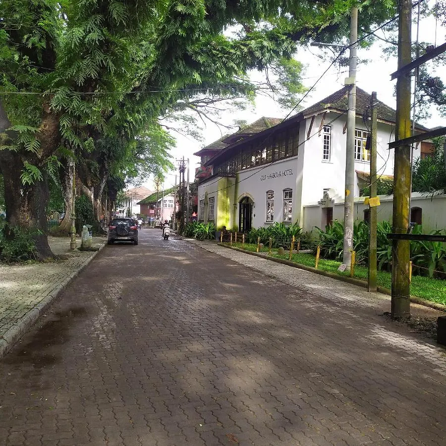 Hostel Sundance Beach Villa Dorms Kochi